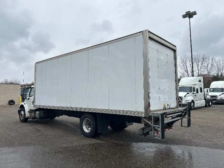 2019 Freightliner M2 106 - image 6