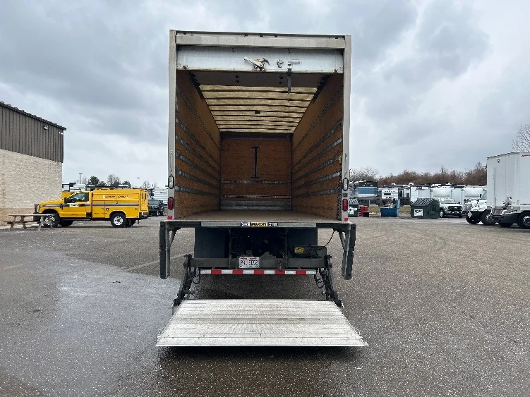 2019 Freightliner M2 106 - image 9