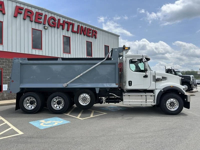 2025 Western Star 49X - image 2
