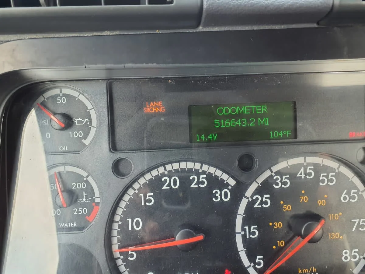 2018 Freightliner Cascadia - image 13