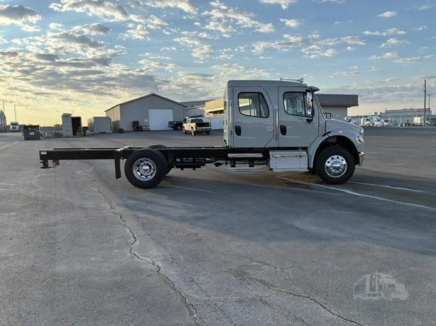 2024 Freightliner M2 106 in Jerome, ID — photo 6
