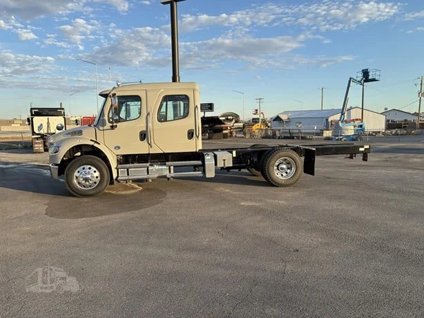 2024 Freightliner M2 106 in Jerome, ID — photo 2