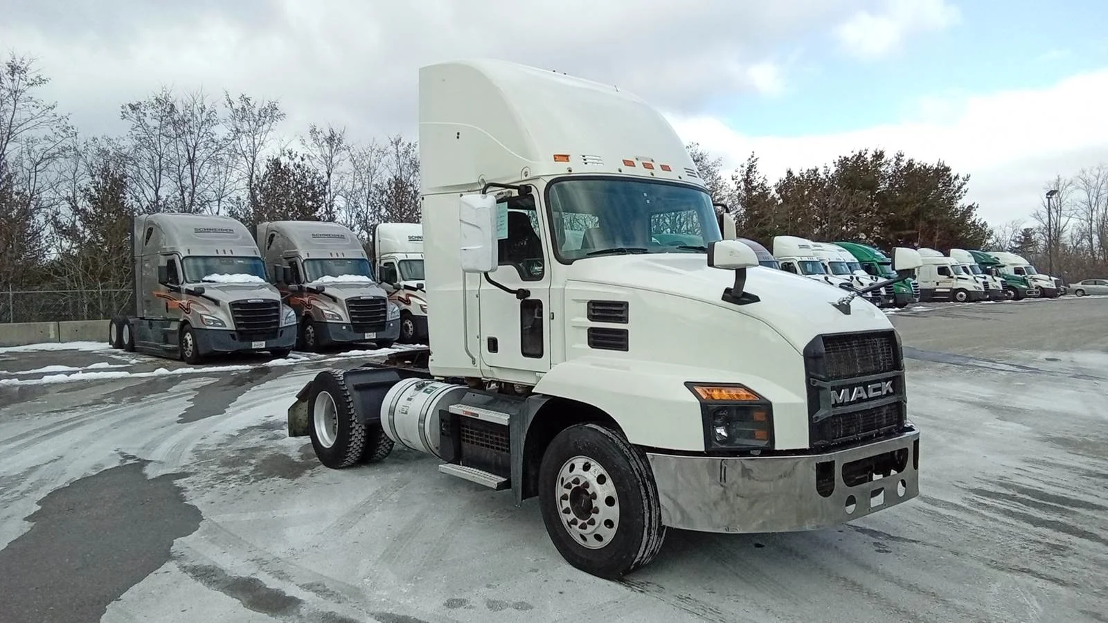 2019 Mack Anthem in Shrewsbury, MA