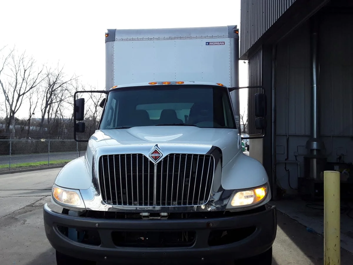 2019 International 4300 in Kansas City, MO — photo 2