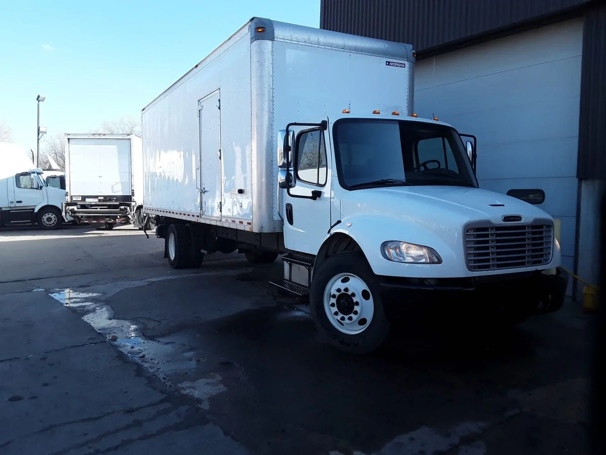 2019 Freightliner M2 106 - image 3