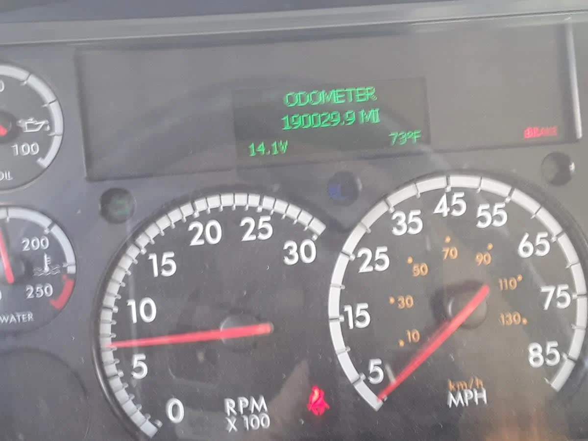 2019 Freightliner M2 106 - image 12