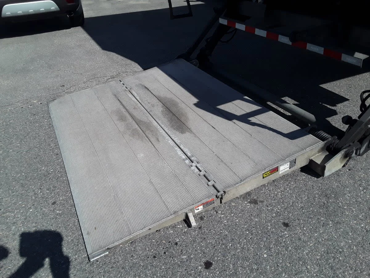 2019 Freightliner M2 106 - image 13