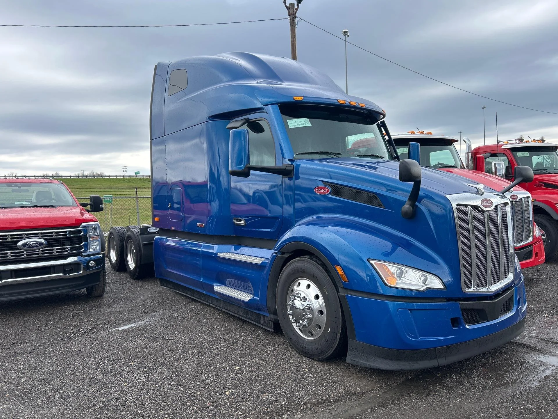 2027 Peterbilt 579 in Youngstown, OH