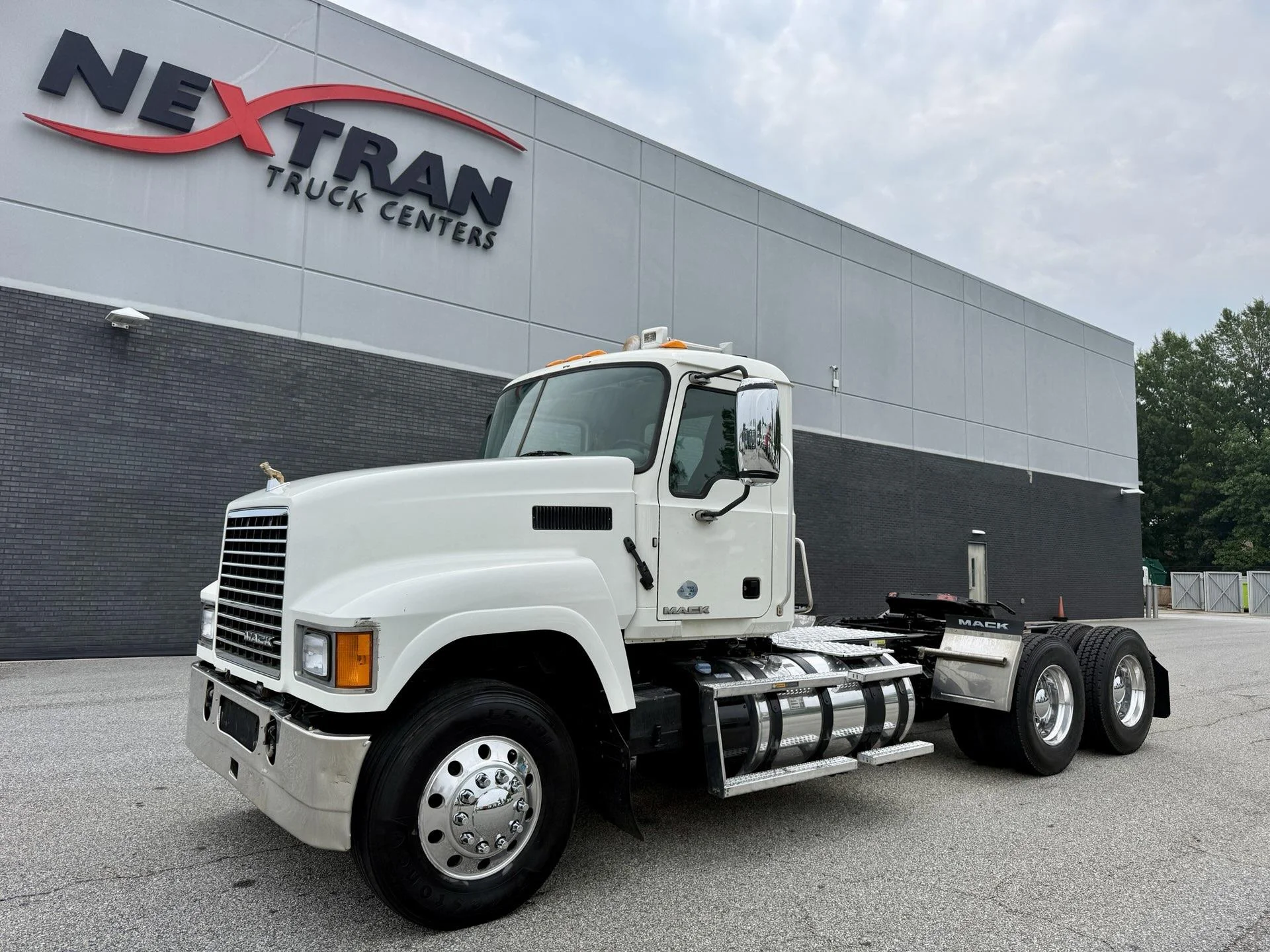 2016 Mack Pinnacle