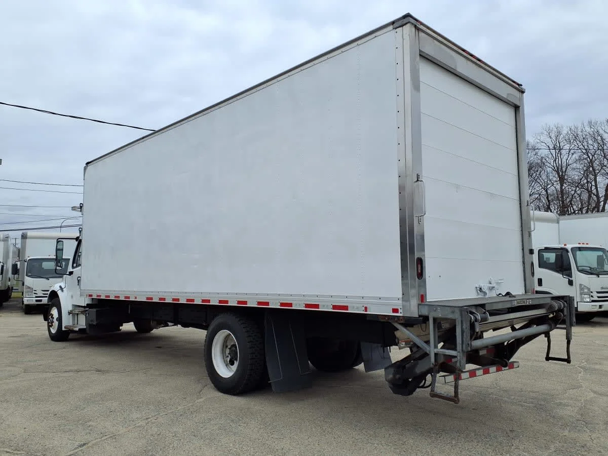 2019 Freightliner M2 106 in Warwick, RI — photo 6
