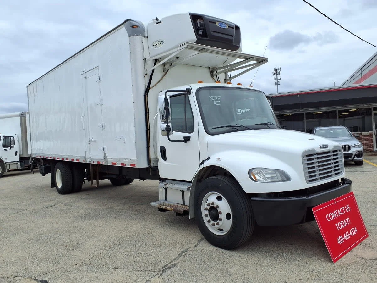 2019 Freightliner M2 106 in Warwick, RI — photo 3