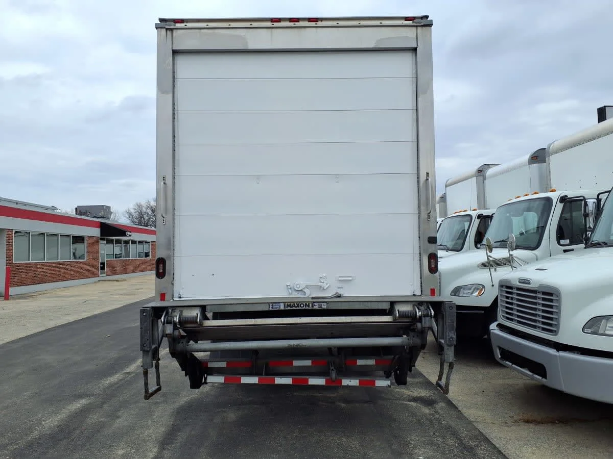 2019 Freightliner M2 106 in Warwick, RI — photo 5