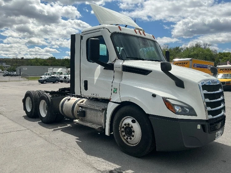 2021 Freightliner Cascadia