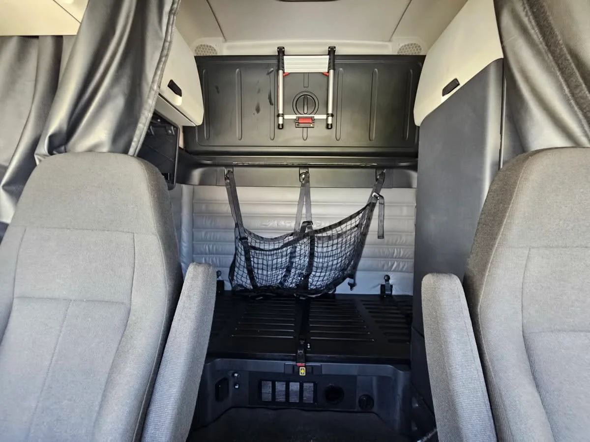 2022 Freightliner Cascadia in Orlando, FL — photo 8
