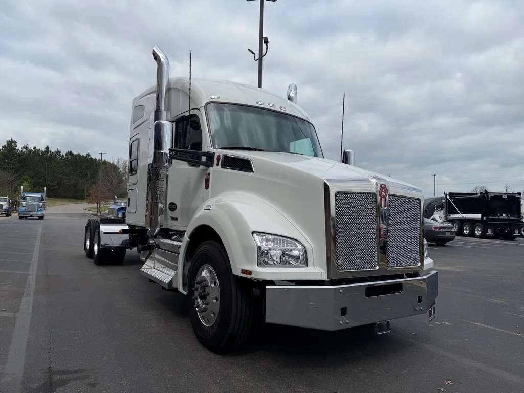 2026 Kenworth in Birmingham, AL — photo 2