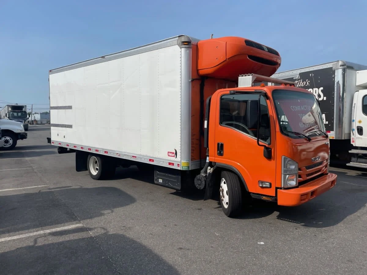 2019 Isuzu NQR - image 3