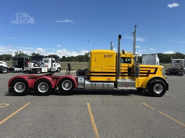 2021 Peterbilt 389 in Billings, MT — photo 4