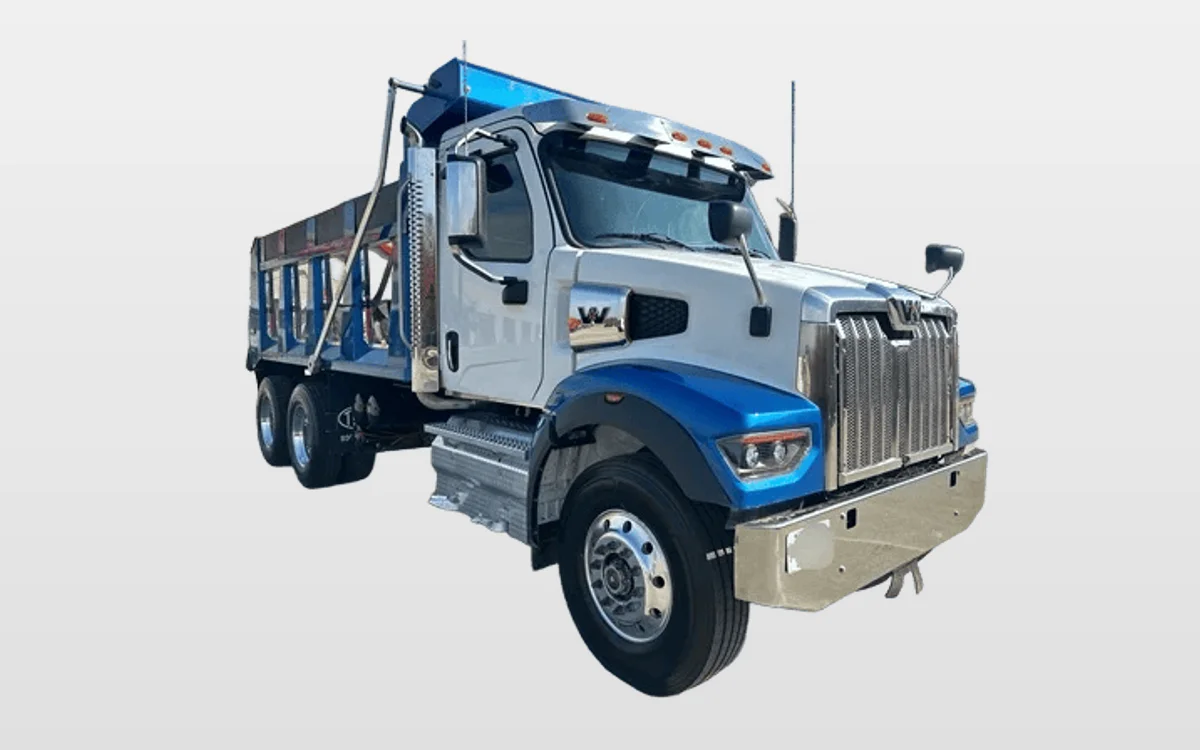 2025 Western Star - image 1