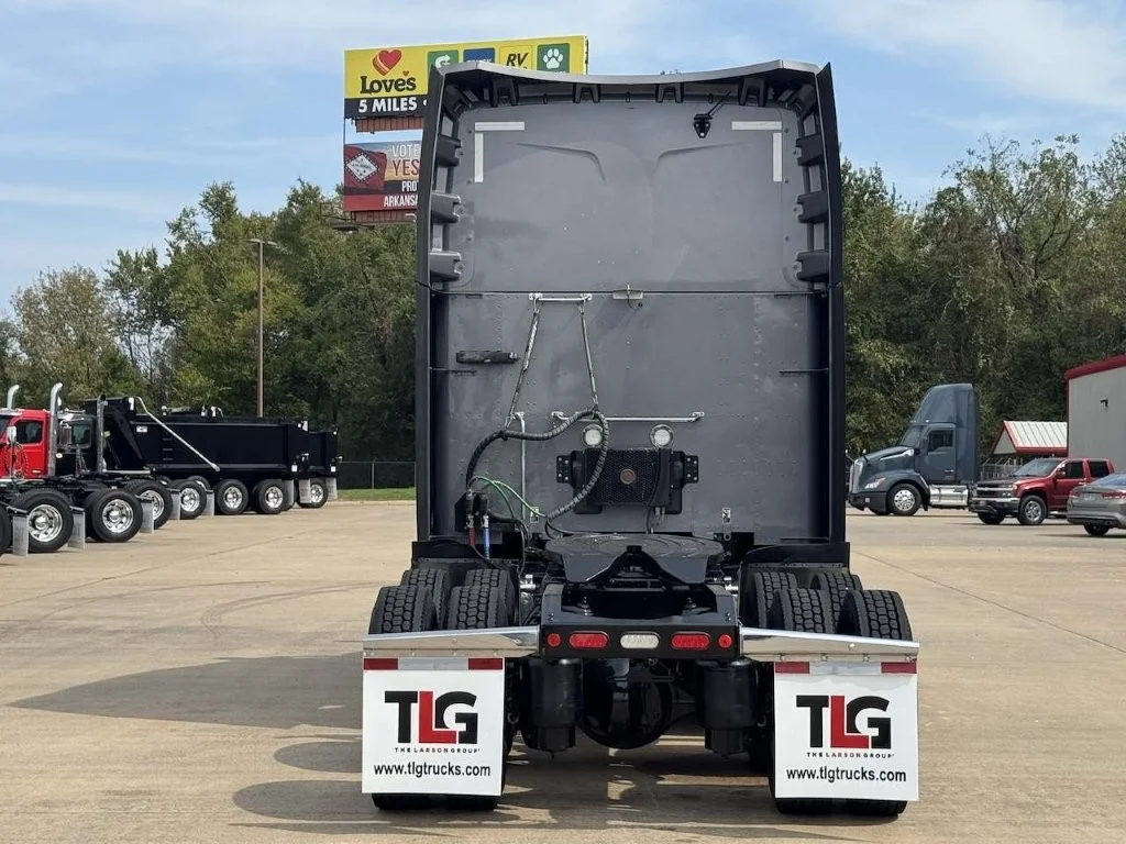2021 Peterbilt 579 in Lowell, AR — photo 6