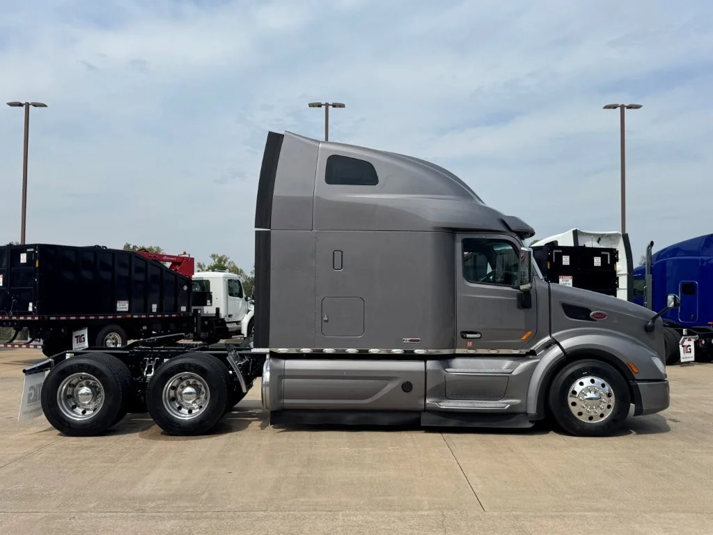2021 Peterbilt 579 in Lowell, AR — photo 8