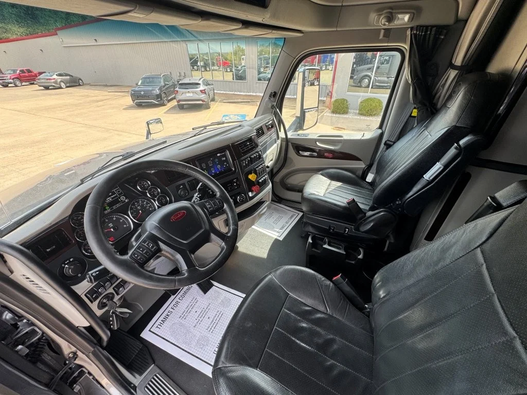 2021 Peterbilt 579 in Lowell, AR — photo 13
