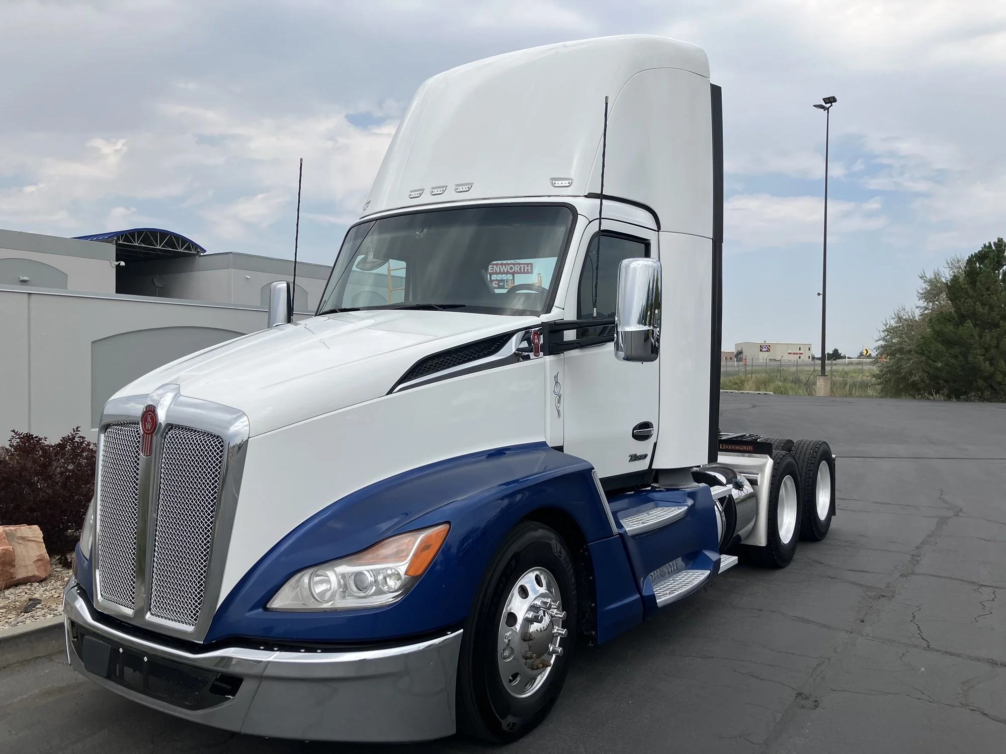 2023 Kenworth in Salt Lake, UT — photo 2