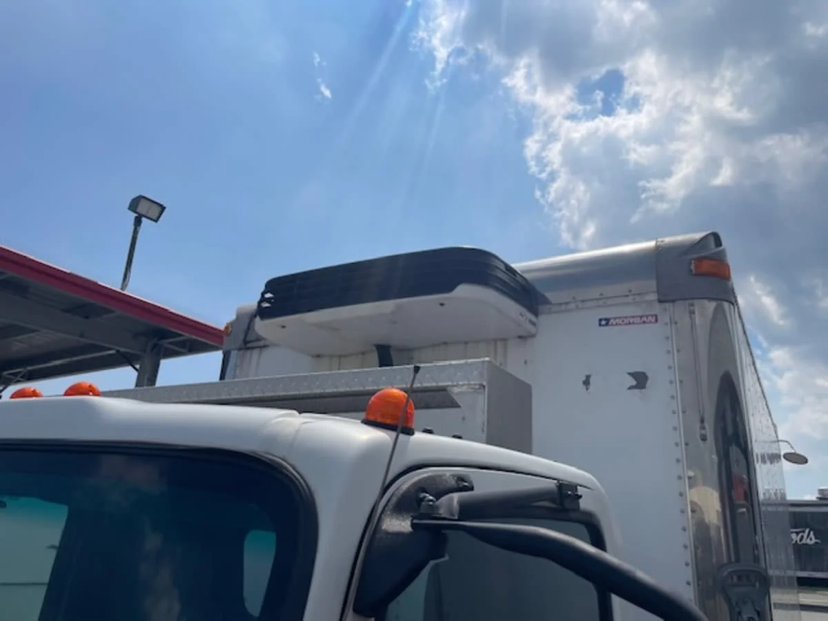 2016 Isuzu NPR - image 7