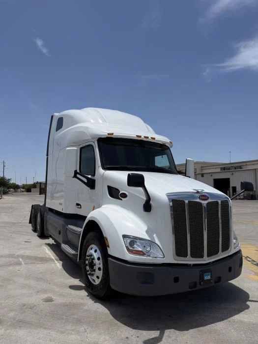 2021 Peterbilt 579 - image 9