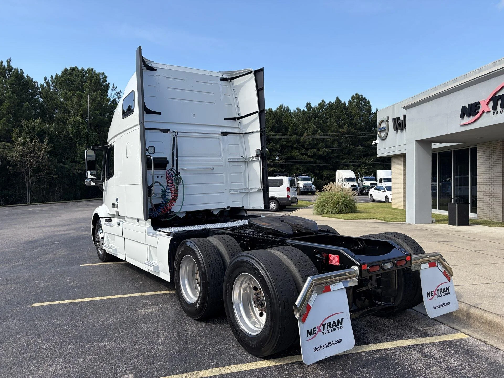2023 Volvo in Fultondale, AL — photo 8
