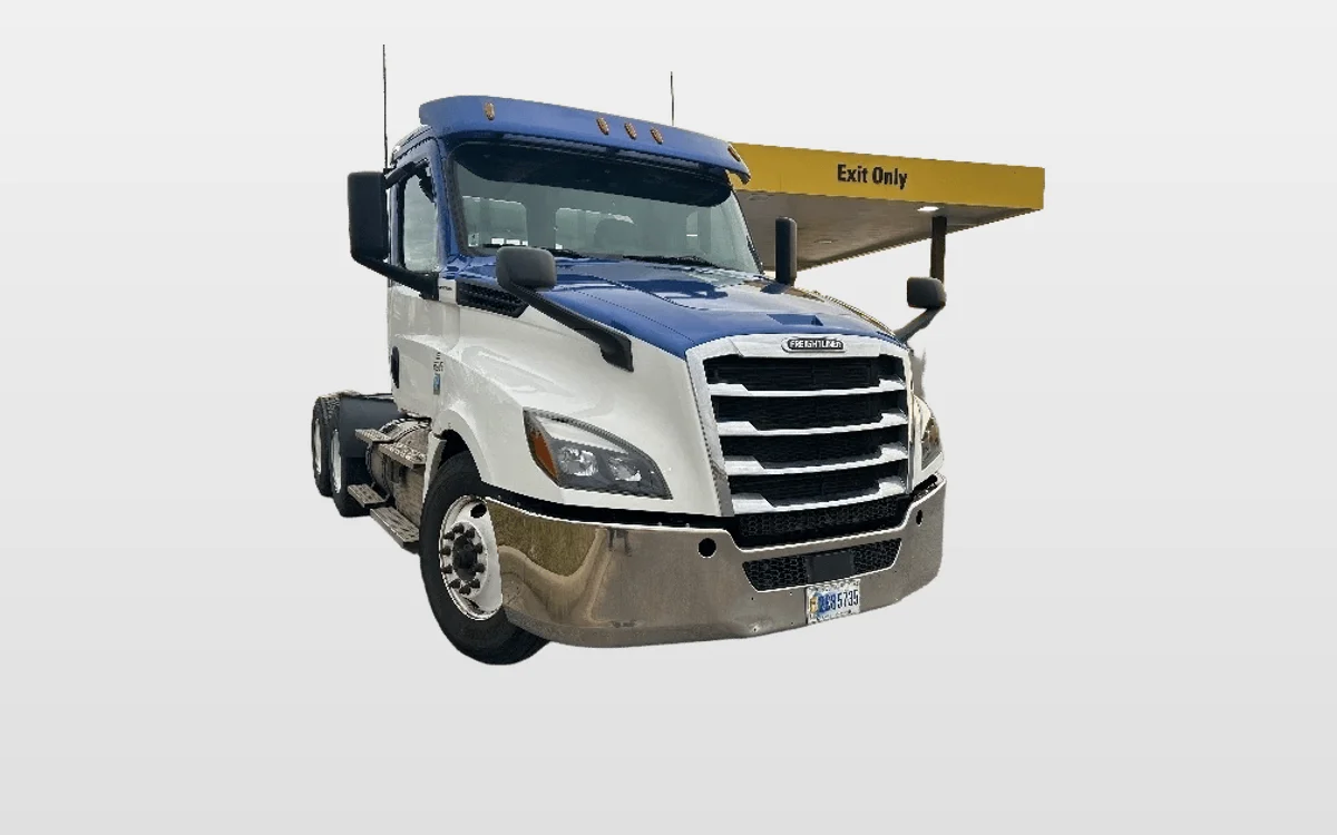 2020 Freightliner - image 1