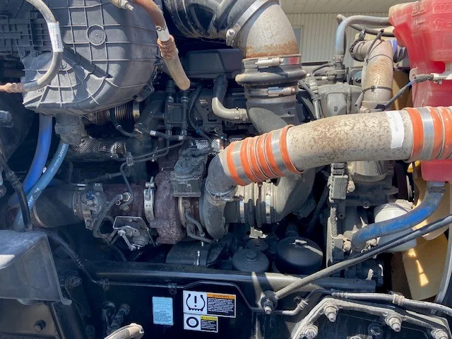 2019 Peterbilt 579 in Lima, OH — photo 11