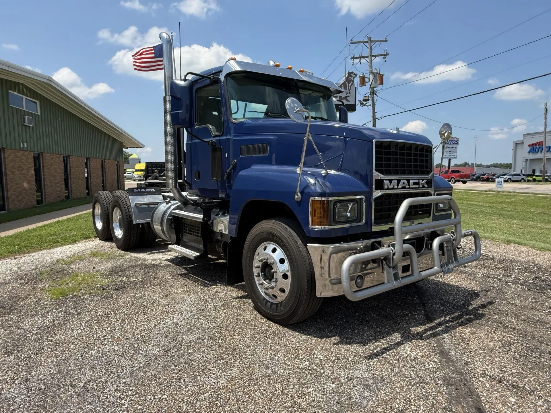 2024 Mack Pinnacle in Quincy, IL — photo 10