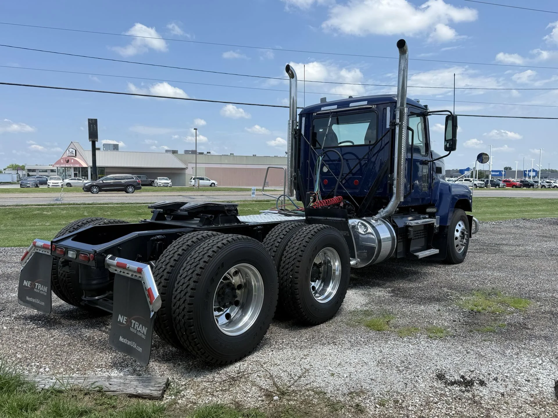 2024 Mack Pinnacle in Quincy, IL — photo 8