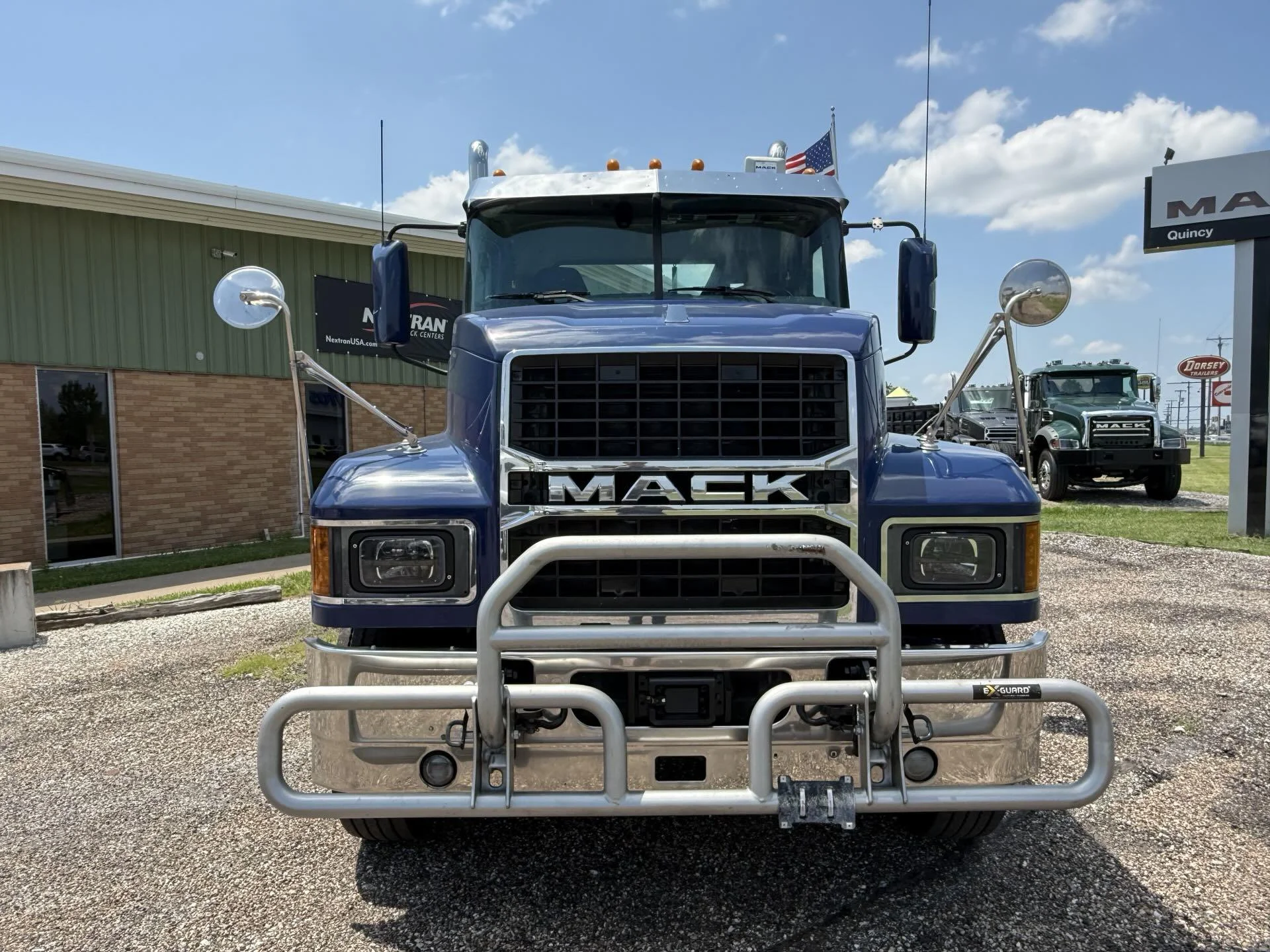 2024 Mack Pinnacle in Quincy, IL — photo 11