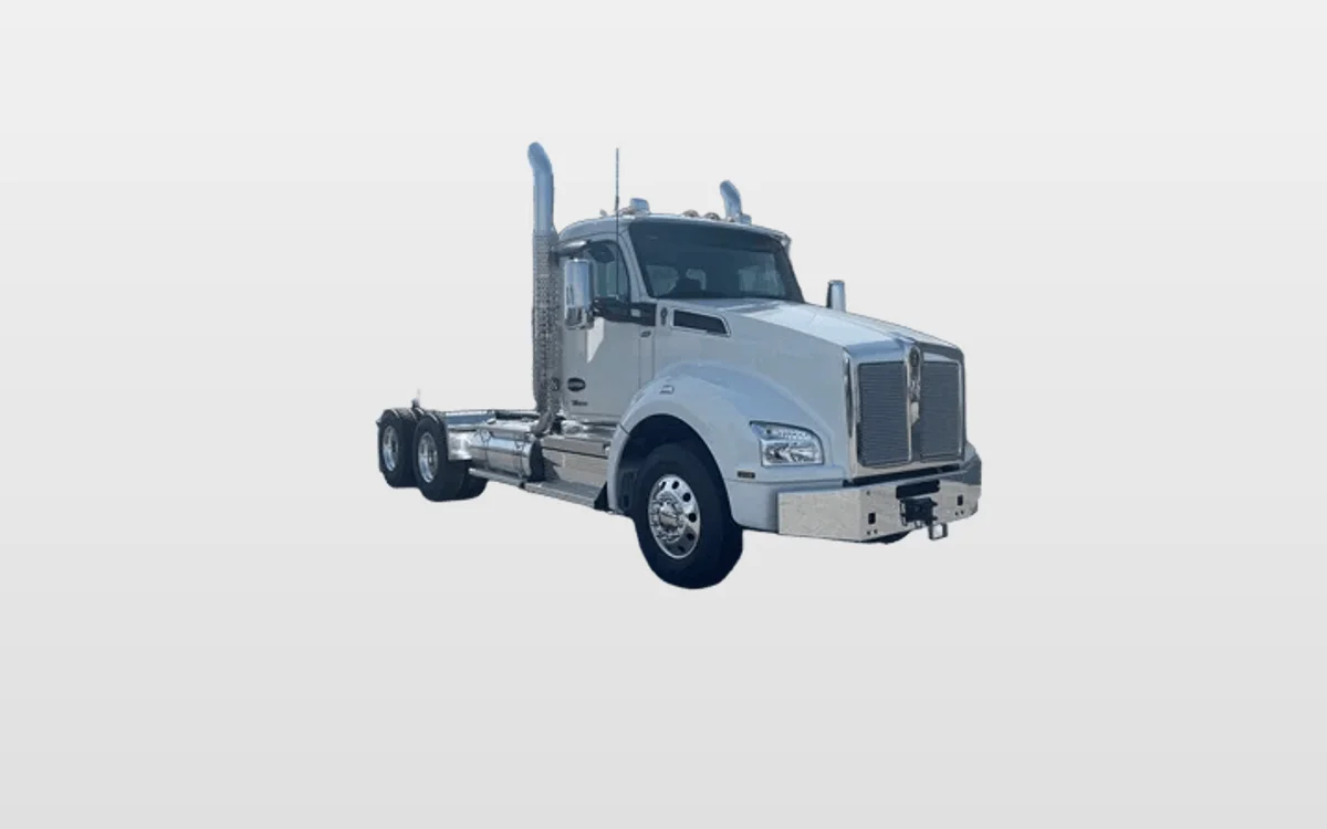 2026 Kenworth T880 - image 1