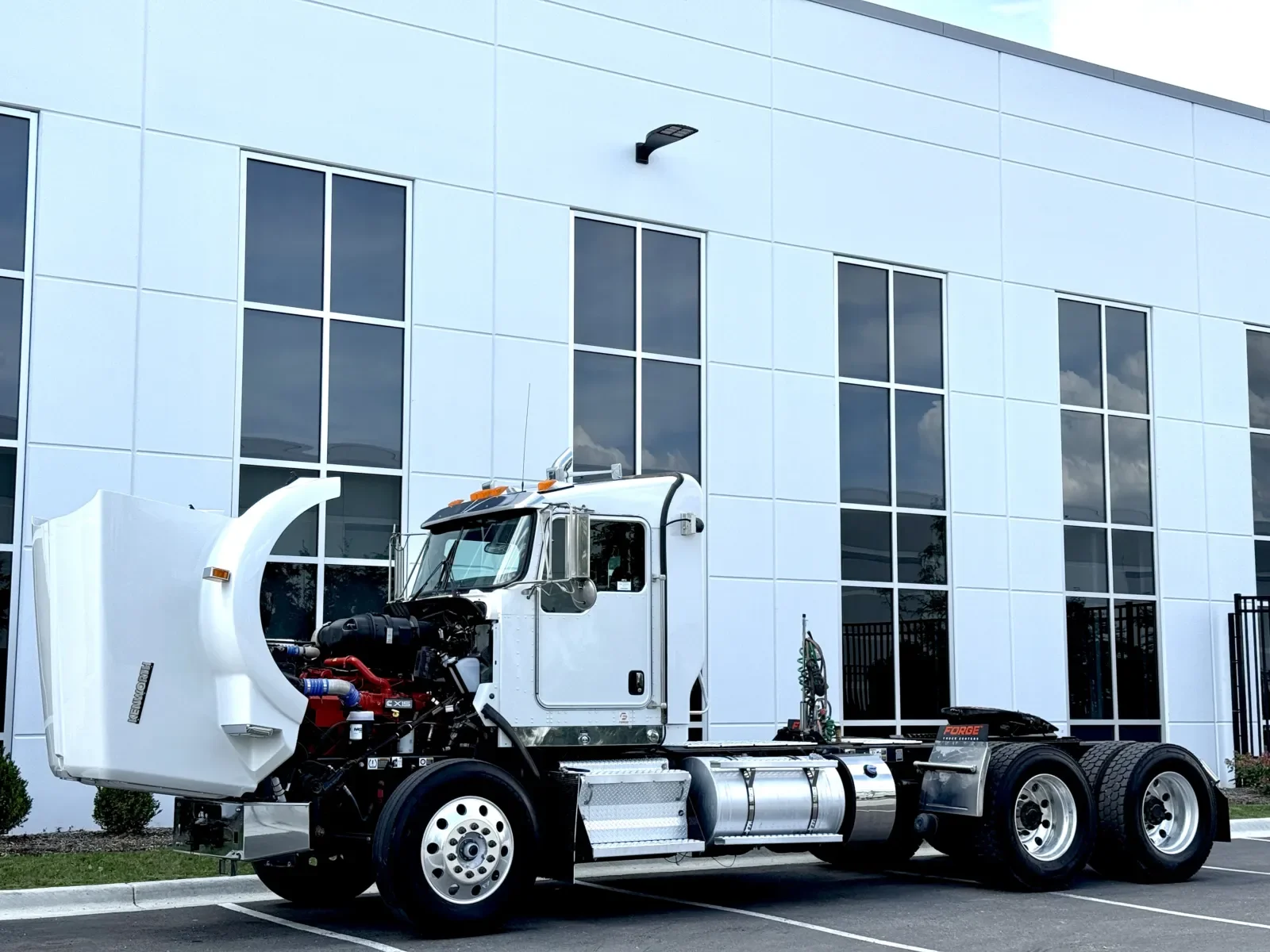 2023 Kenworth T800 - image 10