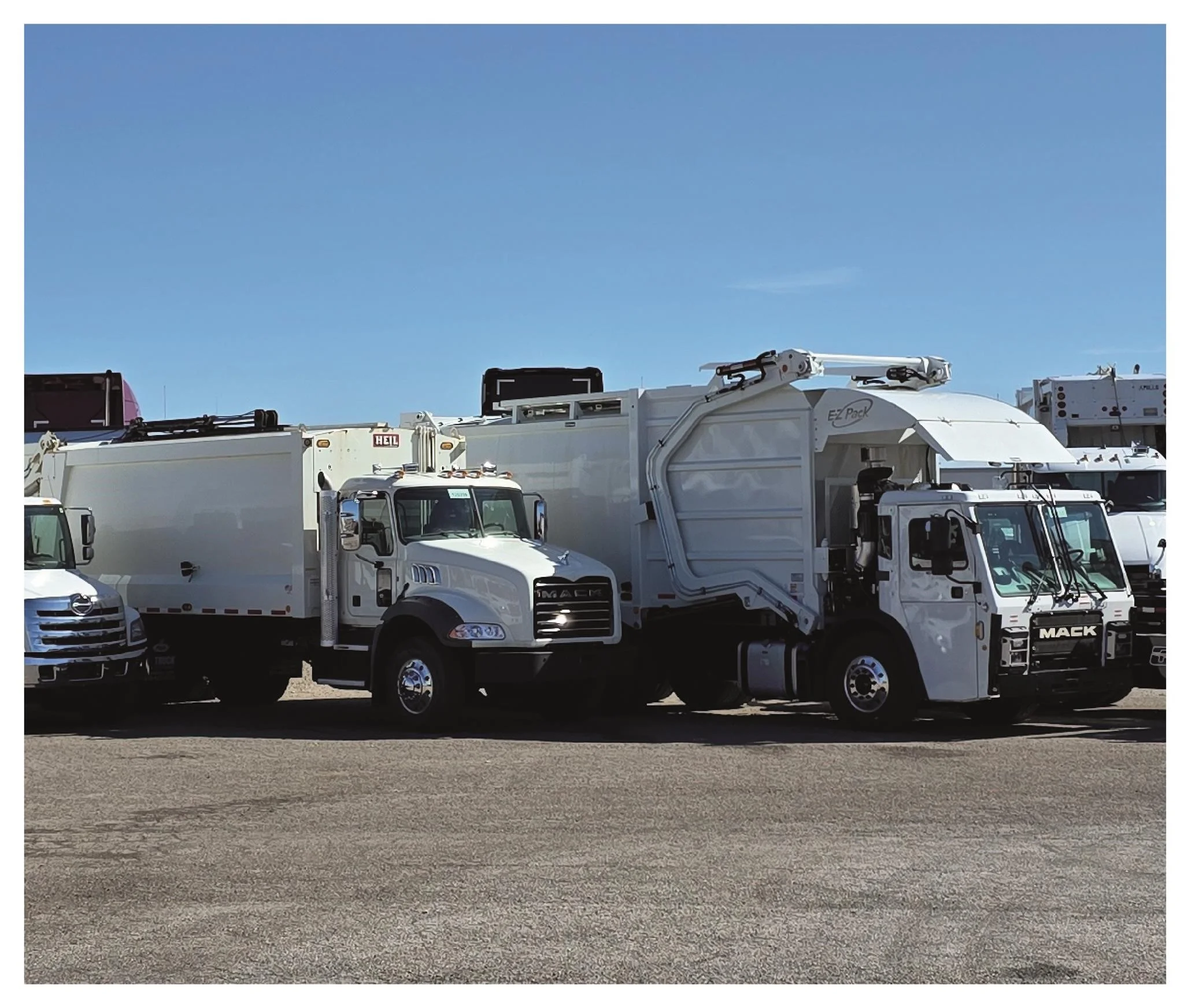2025 Mack LR — photo 4