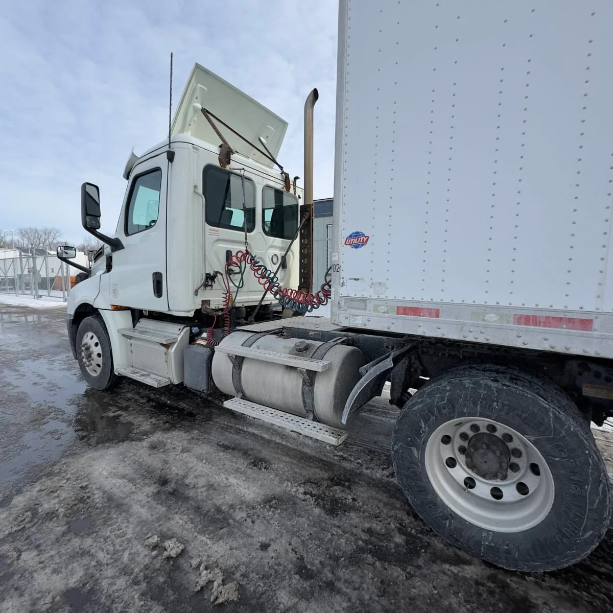2019 Freightliner Cascadia in West Sacramento, CA — photo 6