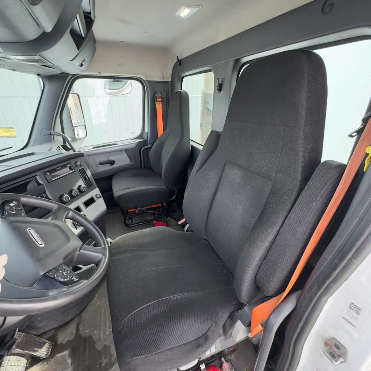 2019 Freightliner Cascadia in West Sacramento, CA — photo 7