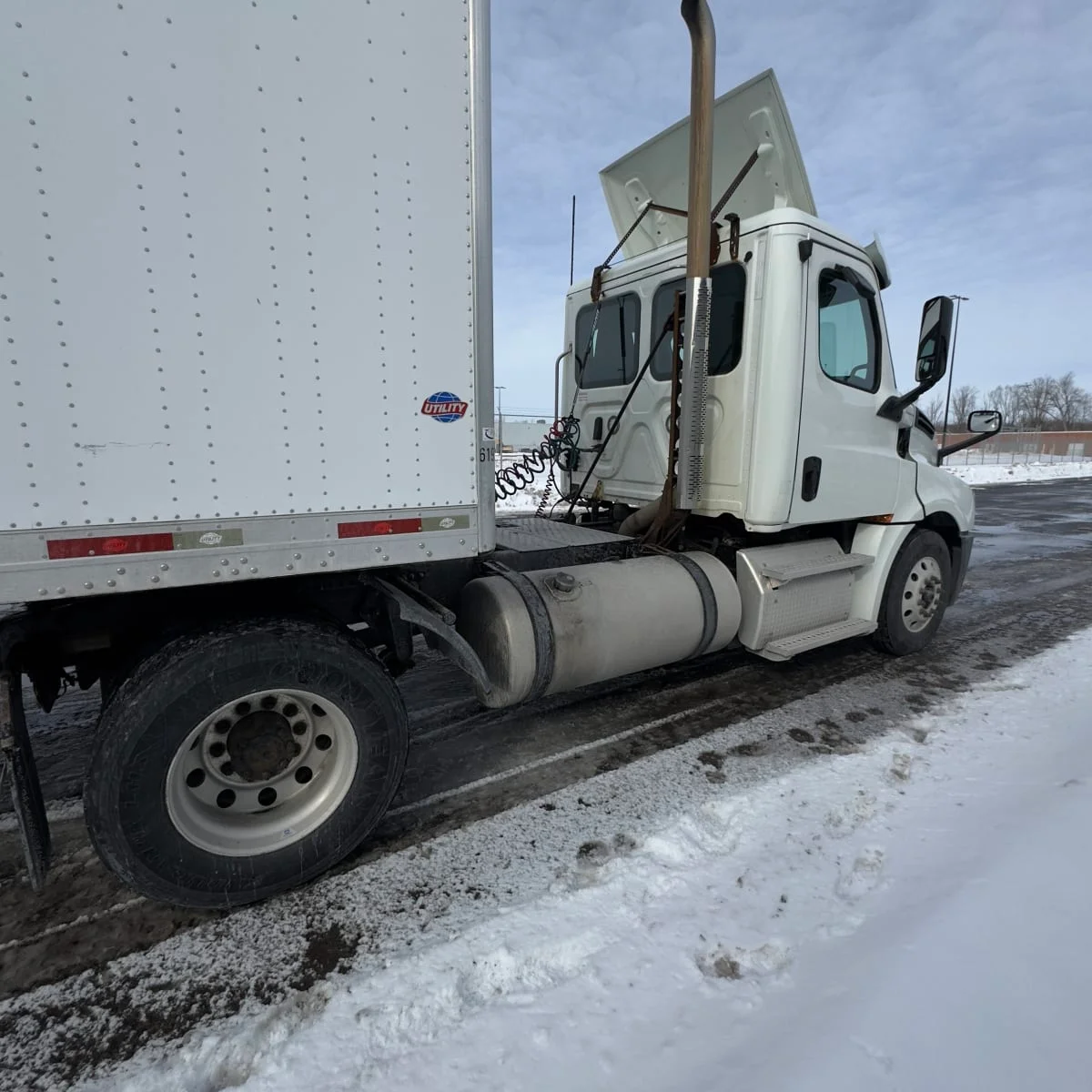 2019 Freightliner Cascadia in West Sacramento, CA — photo 4
