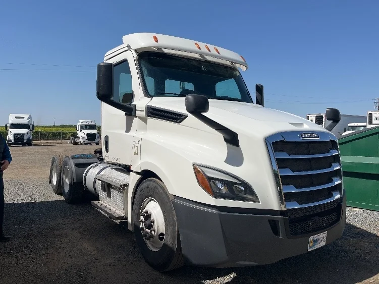 2020 Freightliner Cascadia