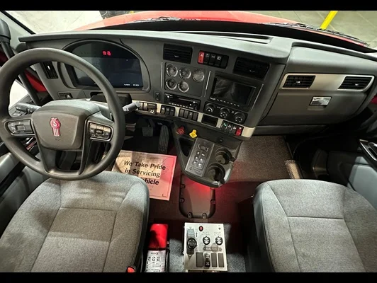 2027 Kenworth T880 in Knoxville, TN — photo 3