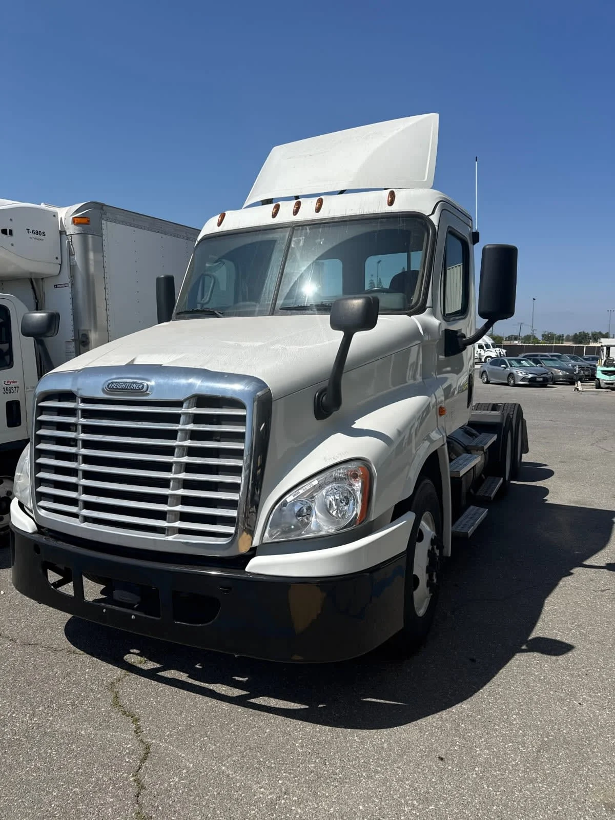 2018 Freightliner Cascadia in Pomona, CA