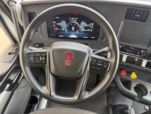 2023 Kenworth T680 in Springfield, MO — photo 30