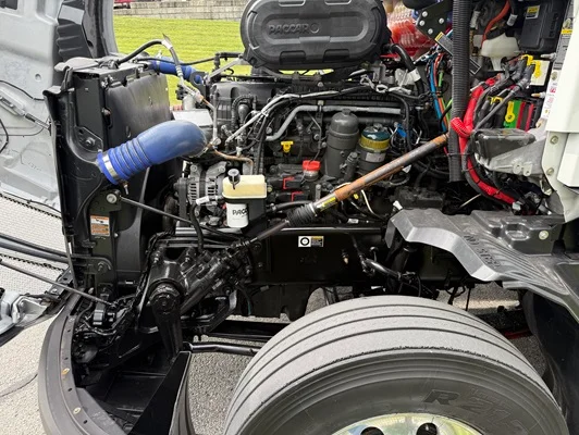 2023 Kenworth T680 in Springfield, MO — photo 27