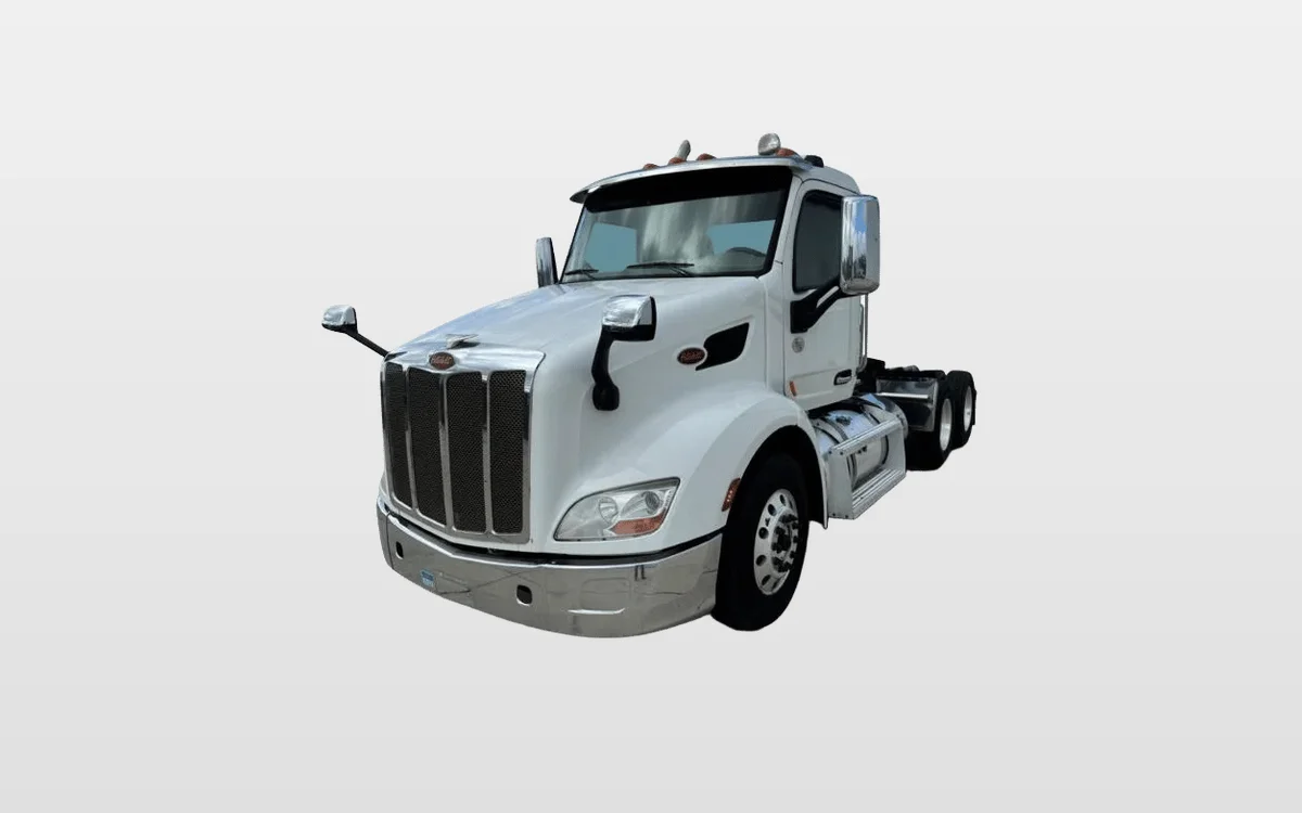 2020 Peterbilt 579 - image 1