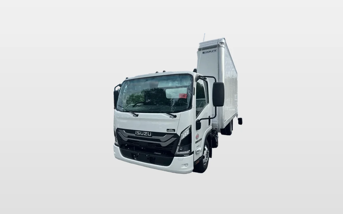 2025 Isuzu - image 1