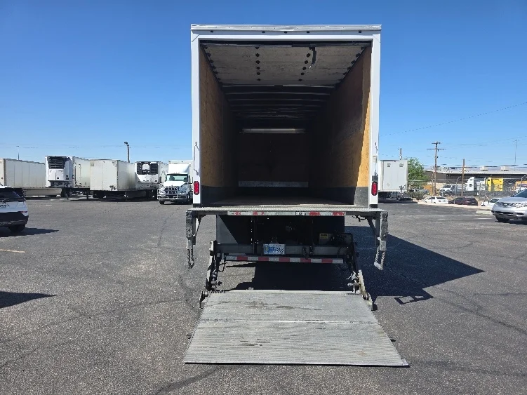 2019 Freightliner eM2 in El Paso, TX — photo 8