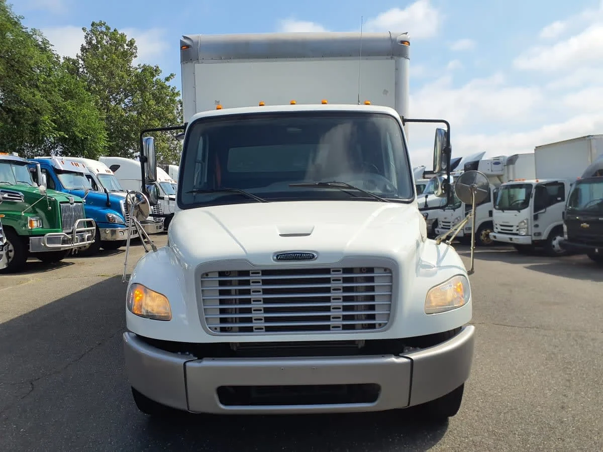 2019 Freightliner M2 106 in Springfield, MA — photo 2