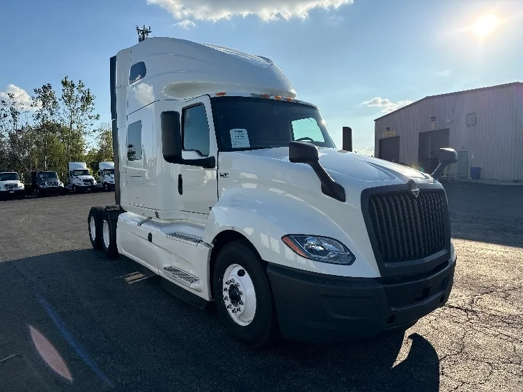 2022 International LT in Mansfield, OH